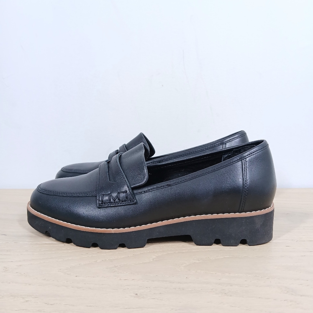 Vionic Black Leather Lug Sole Penny Loafers